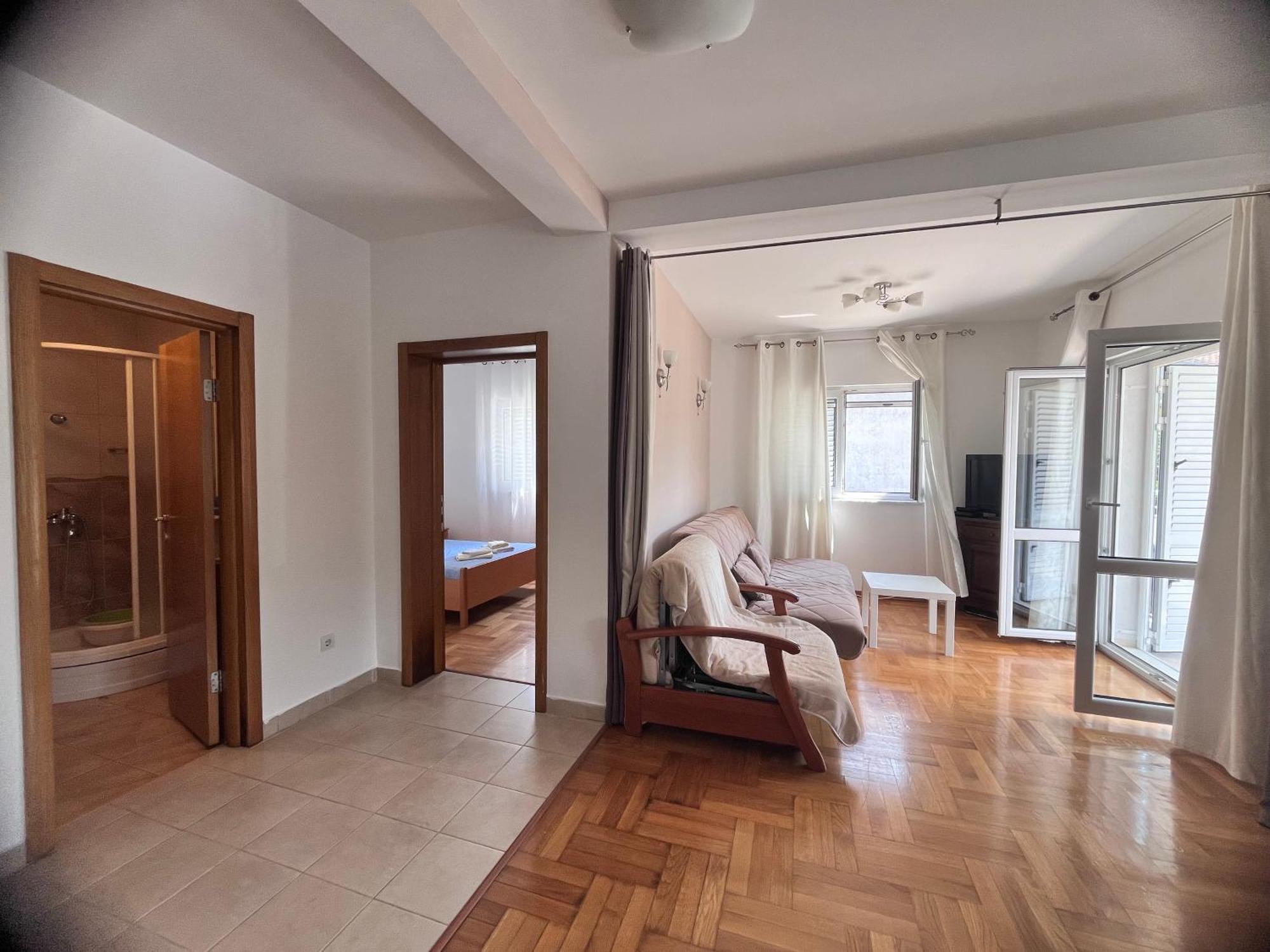 Apartment Belani, Own Parking Τίβατ Εξωτερικό φωτογραφία